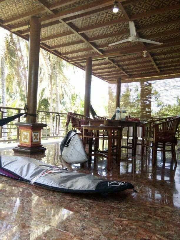 Arrys Watukarung Surfcamp Hotel Kalak Bagian luar foto