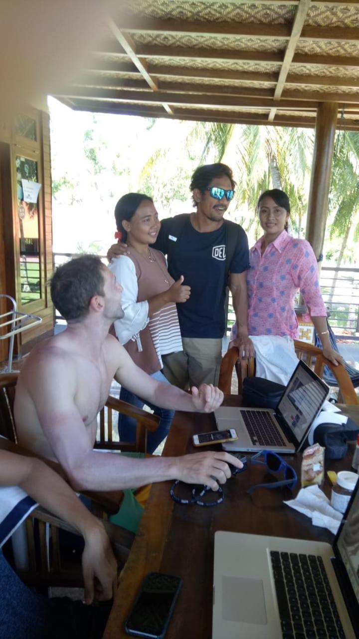 Arrys Watukarung Surfcamp Hotel Kalak Bagian luar foto
