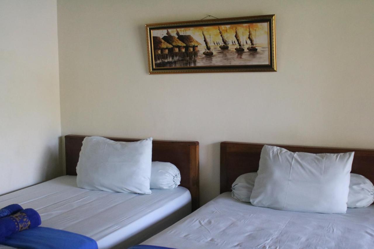 Arrys Watukarung Surfcamp Hotel Kalak Bagian luar foto